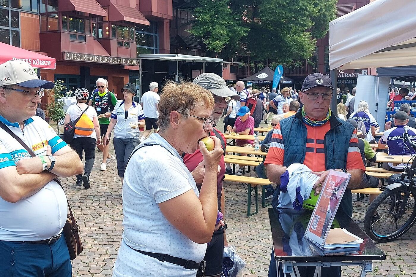 wie erwähnt, die Äpfel schmecken
