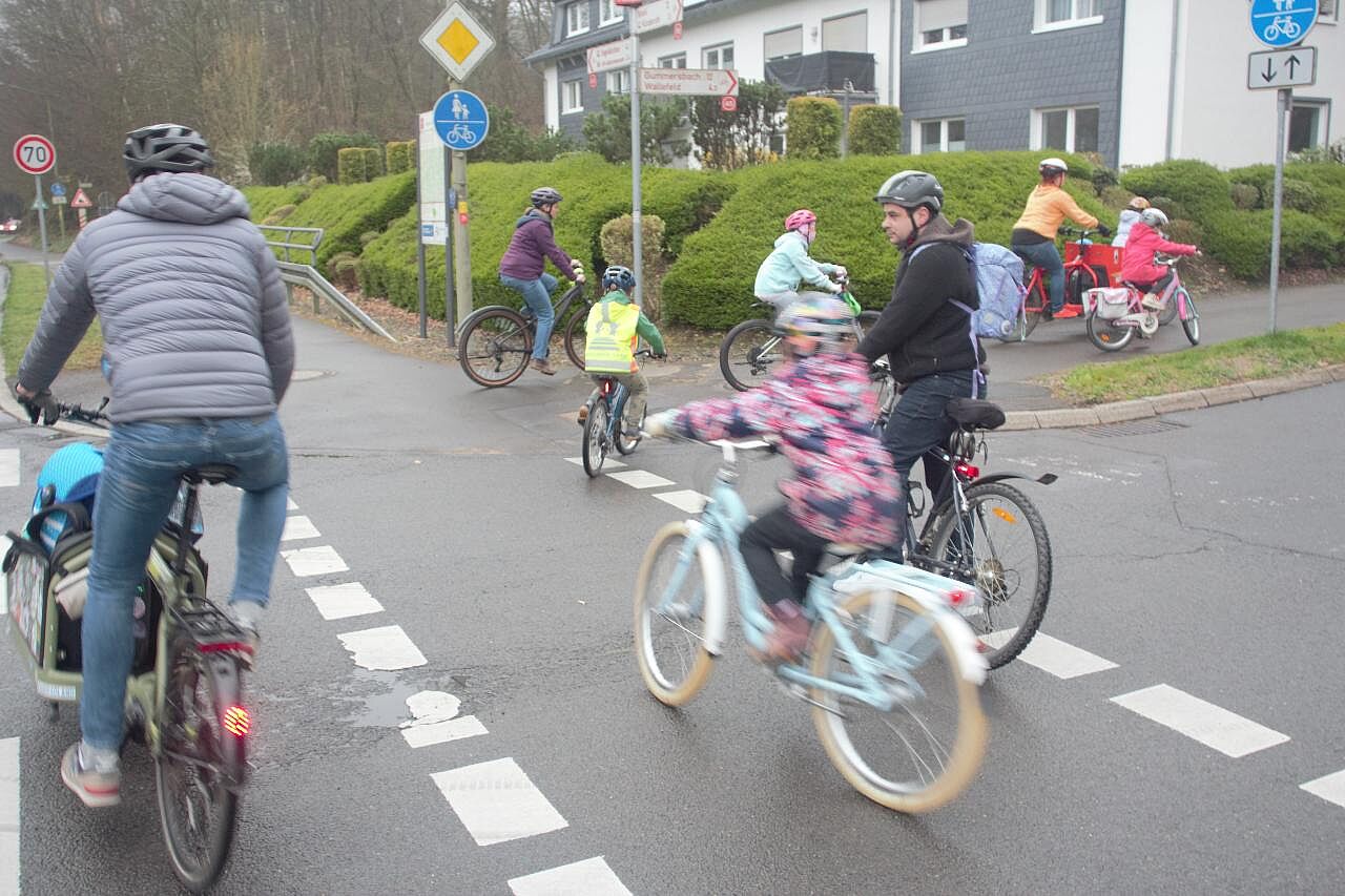 Strassenquerung mit Bravour