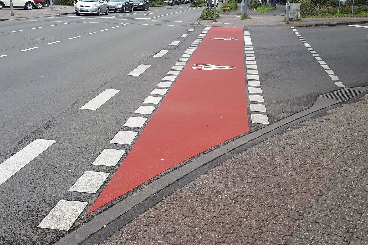 Dolmann Auch in Refrath - alles Rot