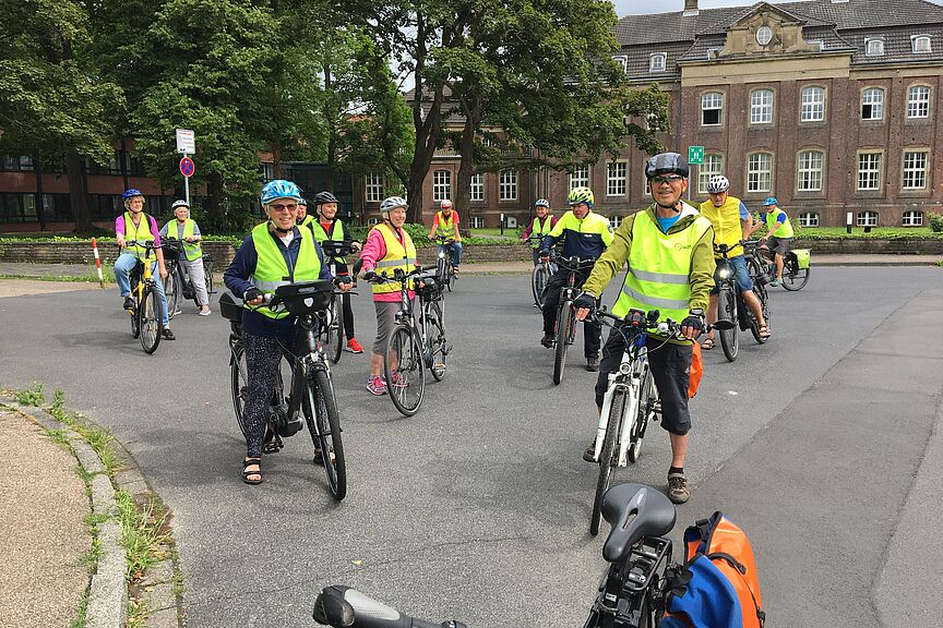 IMG_9436.JPG Pedelectraining - bereit zur Ausfahrt
