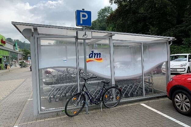 Bild_13-DM im Strunde Park, auch hier keine Abstellplätze