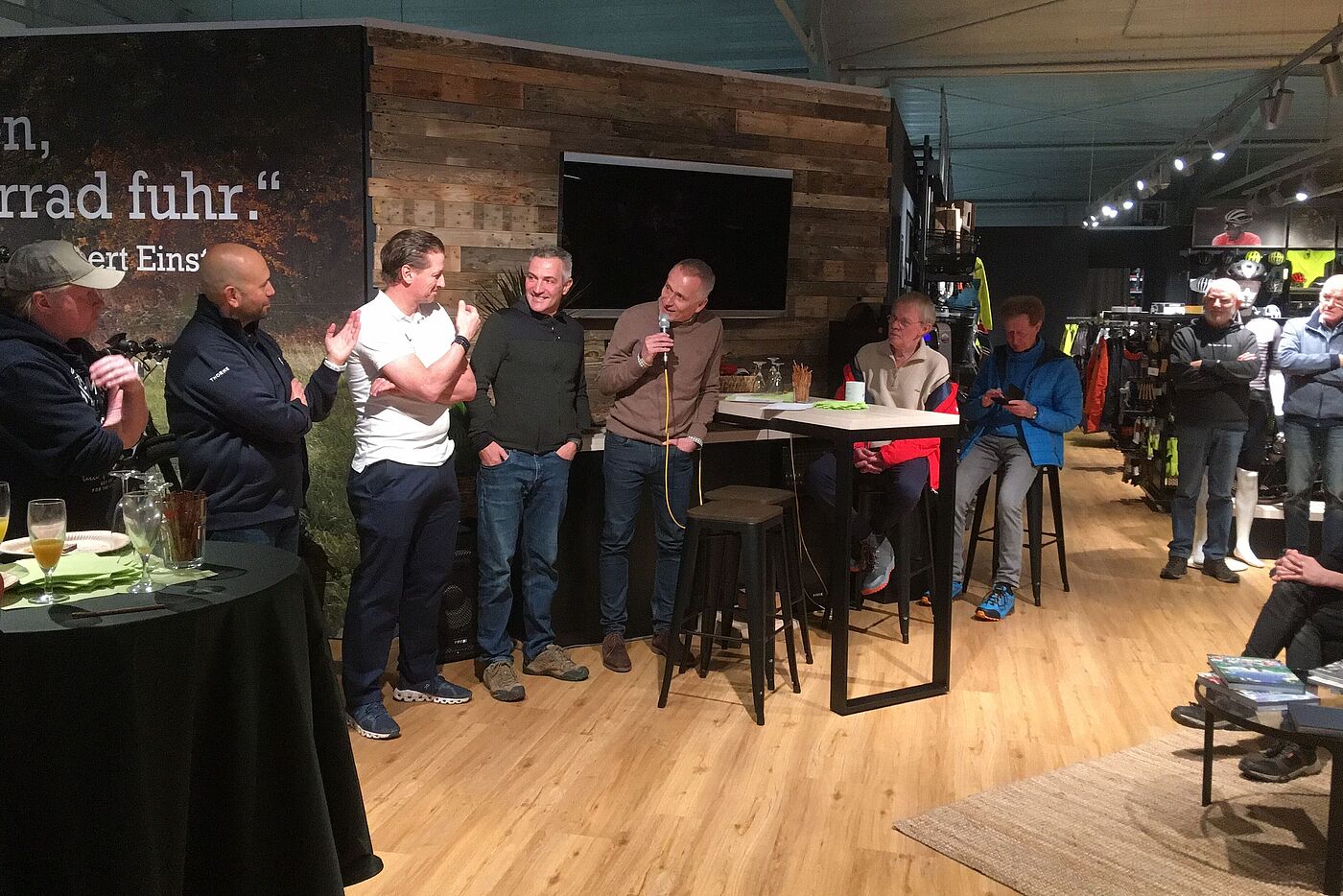 Bild_05 Talkrunde mit Sport-Promis