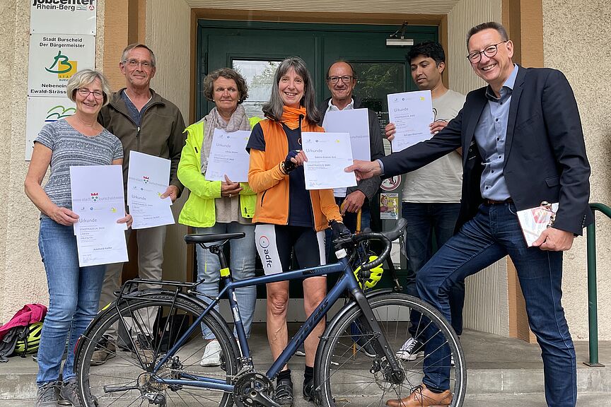 IMG_5099 Burscheid mit Bürgermeister und Stadtradeln(-Stars)