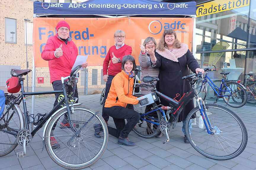 Das_freundliche_Codier-Team Das Team im Kampf gegen den Klau