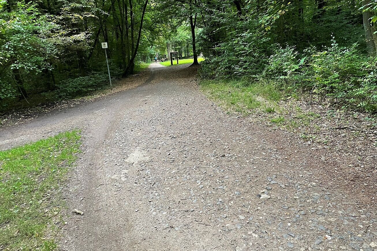 Bild_7_Stellen_des_Radweges Bild 7: Hier ist der Weg nicht (Rad)pendlertauglich