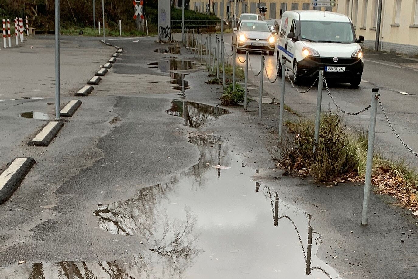 Abb5_Radweg-Pfützen Abb5_Radweg-Pfützen