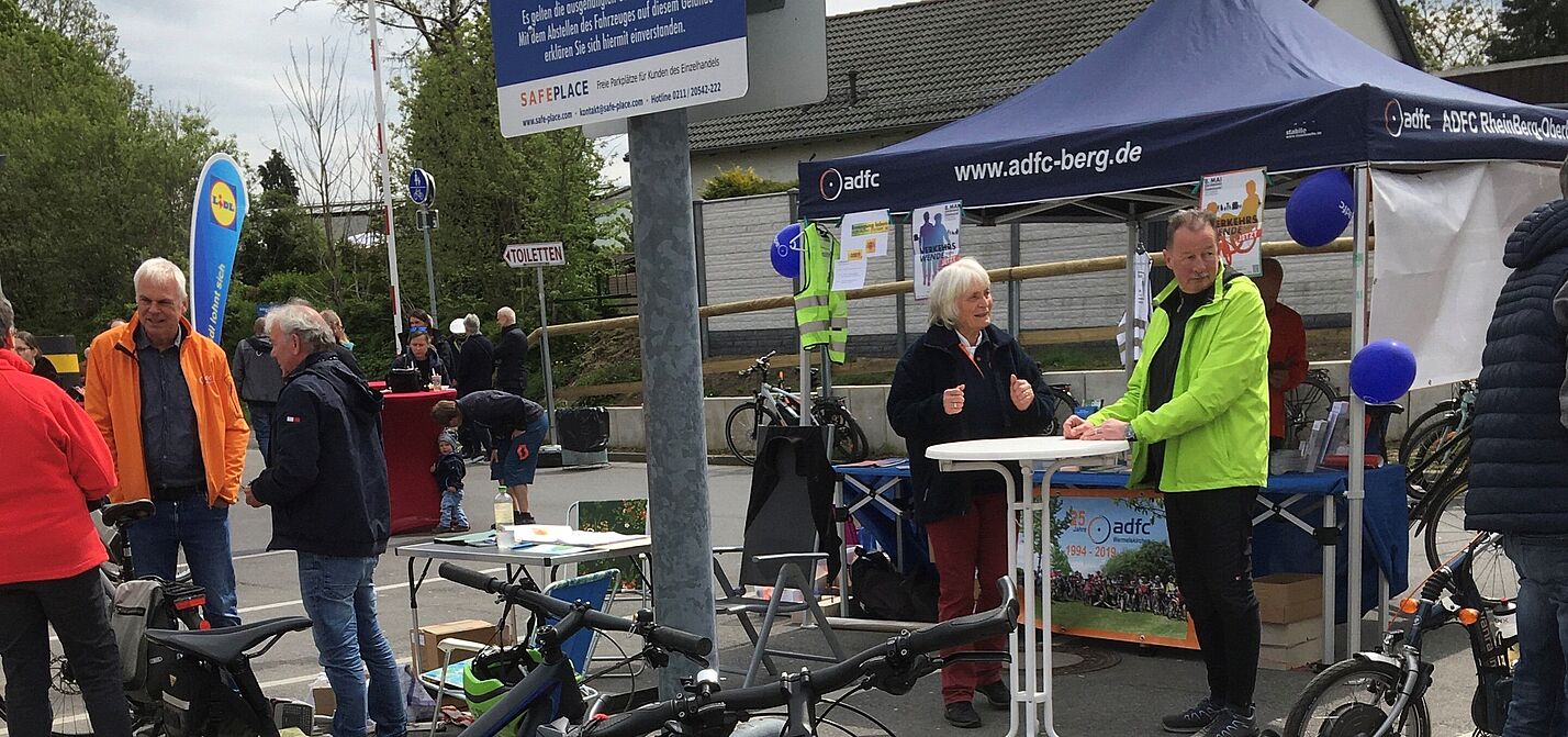 4290.jpg Codieraktion bei der OG Wermelskirchen/Burscheid.
