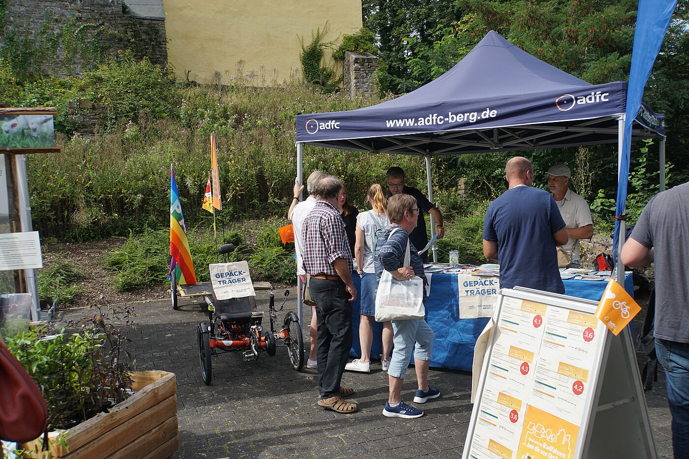 Der ADFC Oberberg war mit einem Infostand vertreten 
