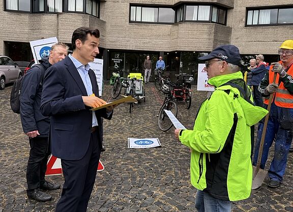 Baustellenbesprechung mit dem Bürgermeister