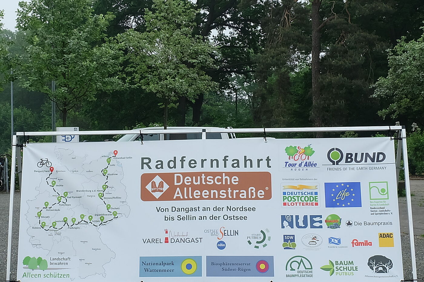 DSCF3043z Die Radfernfahrt <Deutsche Alleenstraße>